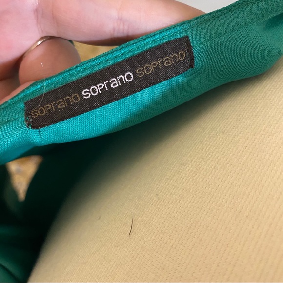 Soprano Emerald One Shoulder Slit Bell Sleeve - Picture 8 of 9